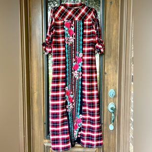 Andree by Unit Plaid Long Duster Top Button up with Embroidered Back Rodeo